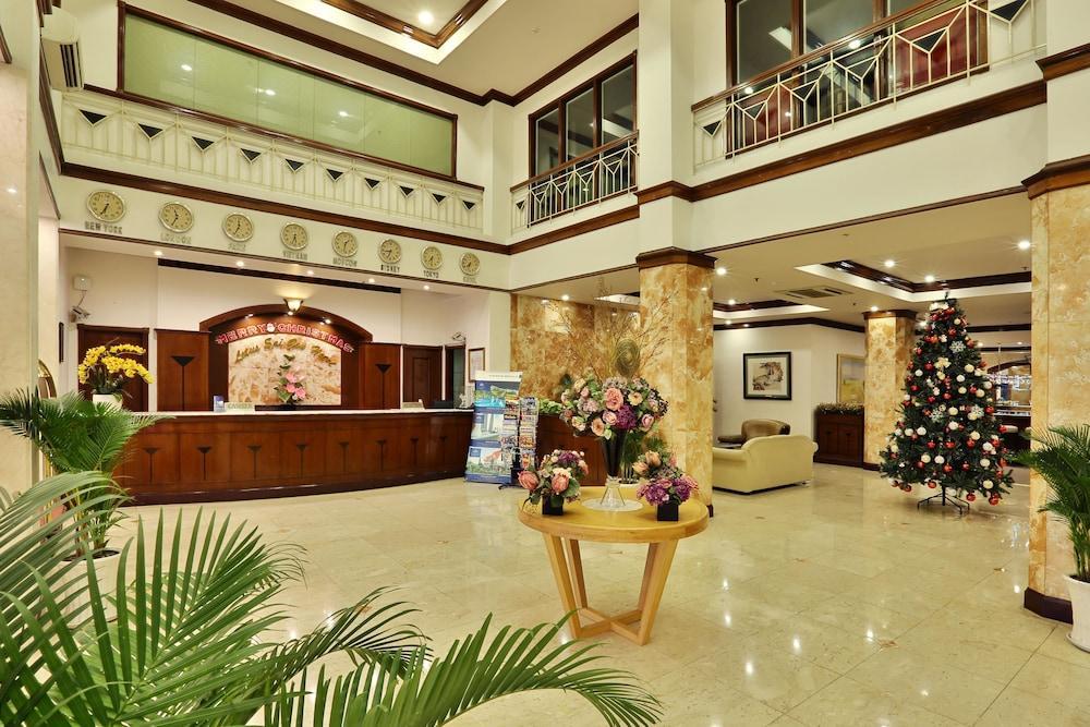 Lotus Saigon Hotel Ciudad Ho Chi Minh  Exterior foto