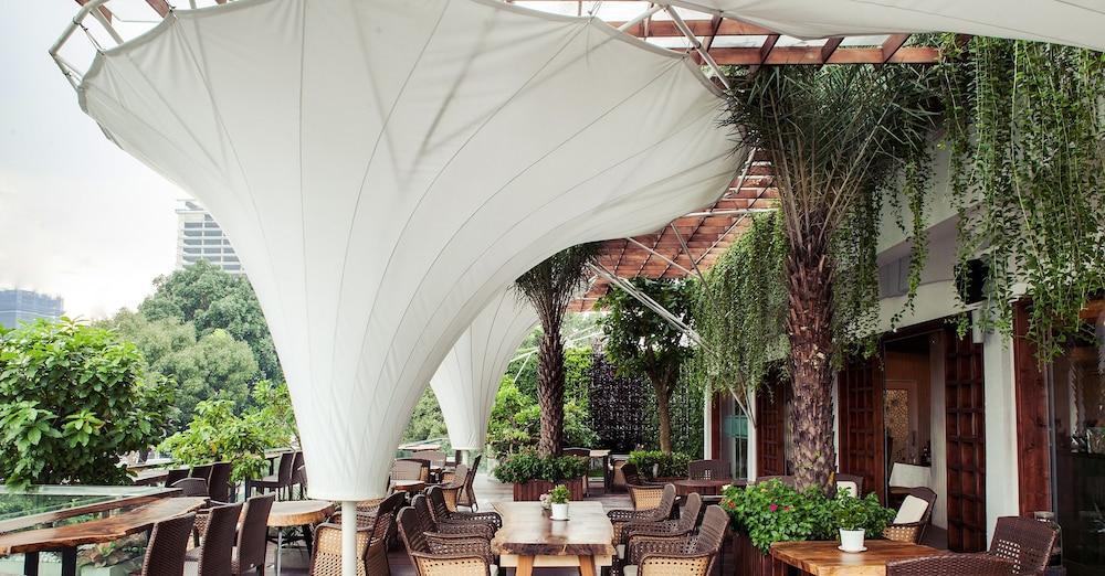 Lotus Saigon Hotel Ciudad Ho Chi Minh  Exterior foto